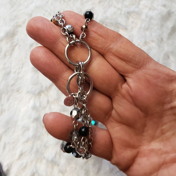 Cookie Lee 3 Strand Black & Clear Bead Necklace Size 8 Inches. - Picture 6 of 13